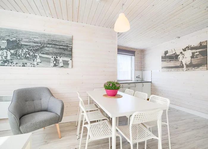 Astoria - Letniskowe * Dziwnow